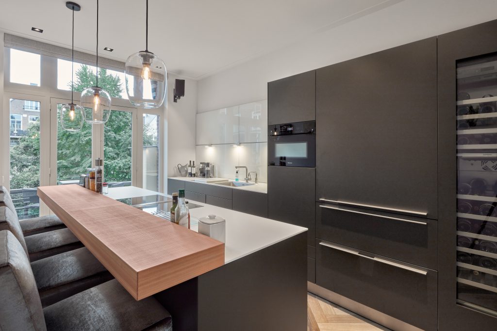 Keuken van Buthaup ontwerp op maat gemaakt door architect Maxim Winkelaar te Amsterdam.