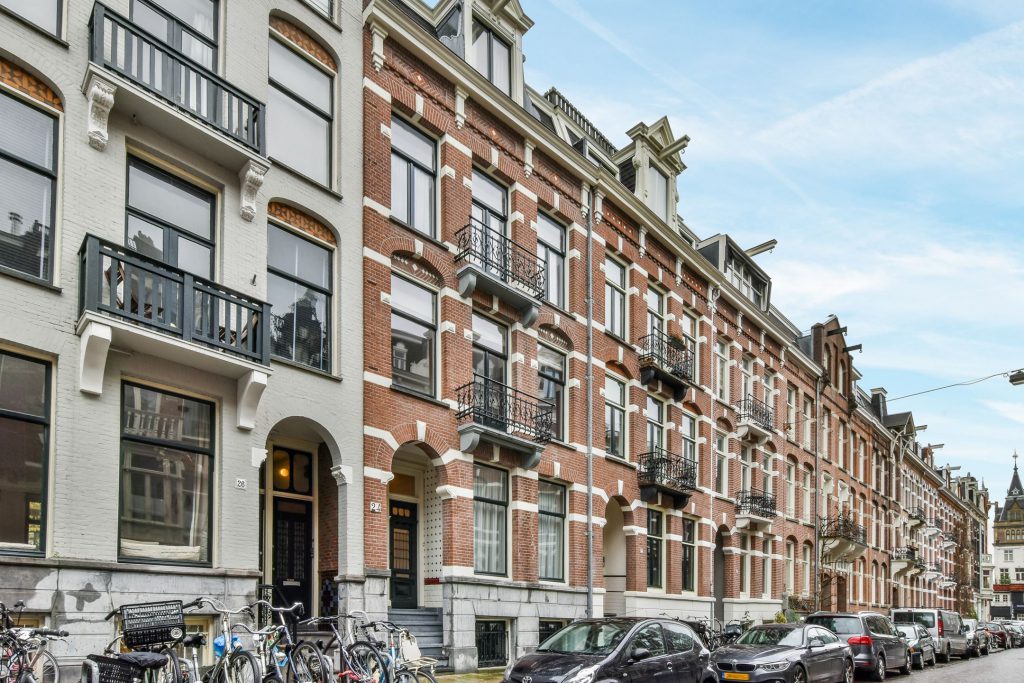 Architect in Amsterdam Oud Zuid maakt ontwerp voor verbouw en renovatie van bestaande herenhuizen en luxe appartementen.