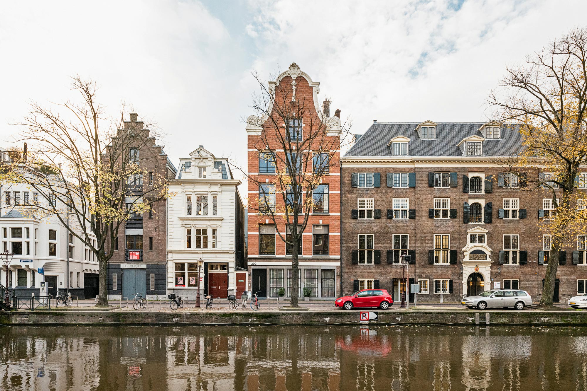 Oudezijds-Voorburgwal-302-amsterdam