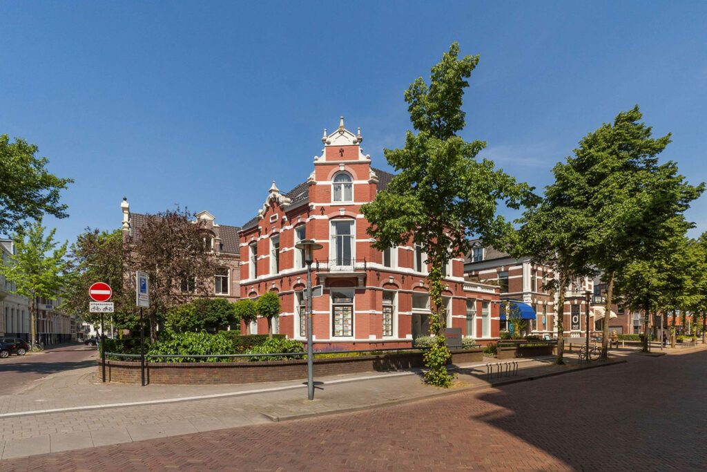 Herenhuis-Deventer2